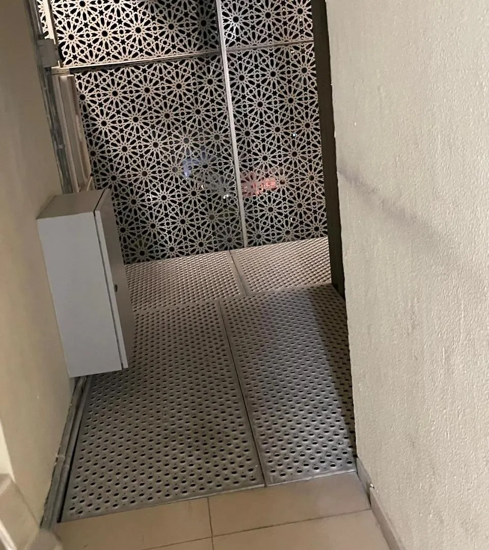 2 Bedroom Apartment Aya Tower Mar Mikhael - Bejrút