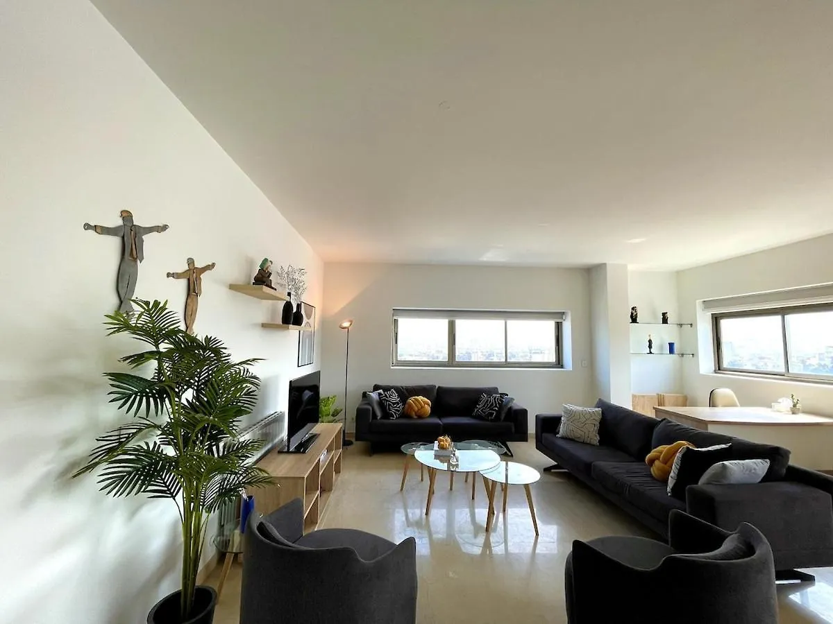 2 Bedroom Apartment Aya Tower Mar Mikhael - Bejrút