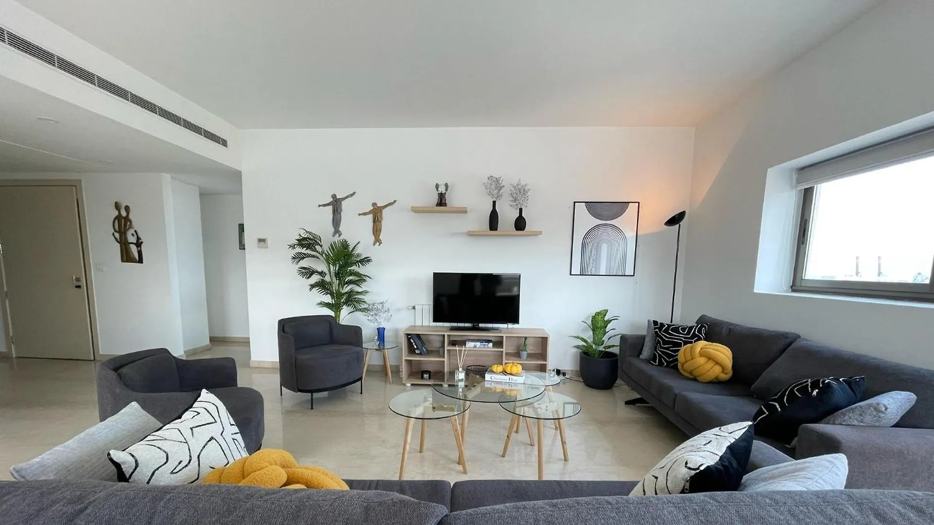 2 Bedroom Apartment Aya Tower Mar Mikhael - Bejrút Libanon