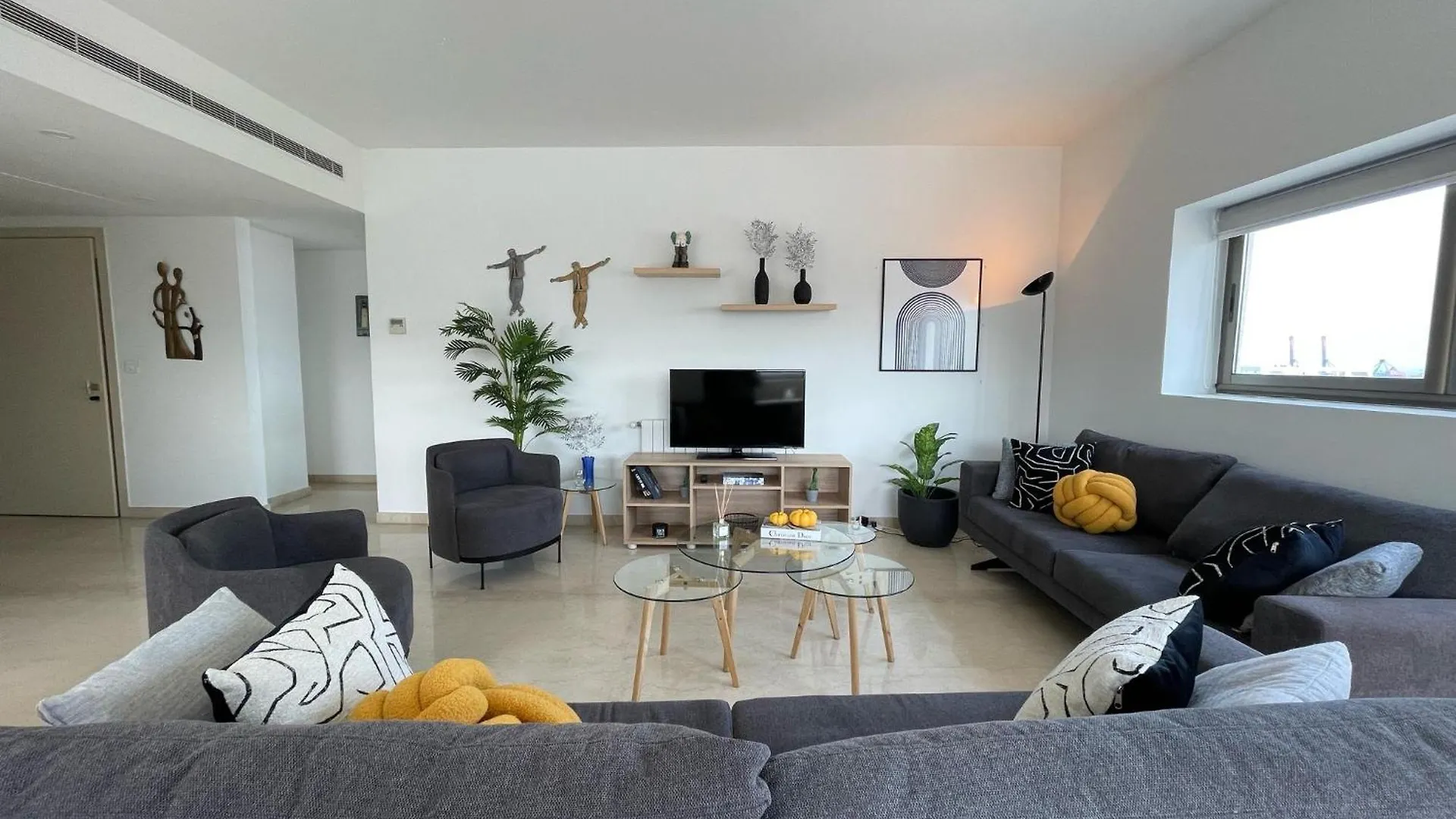 2 Bedroom Apartment Aya Tower Mar Mikhael - Βηρυτός